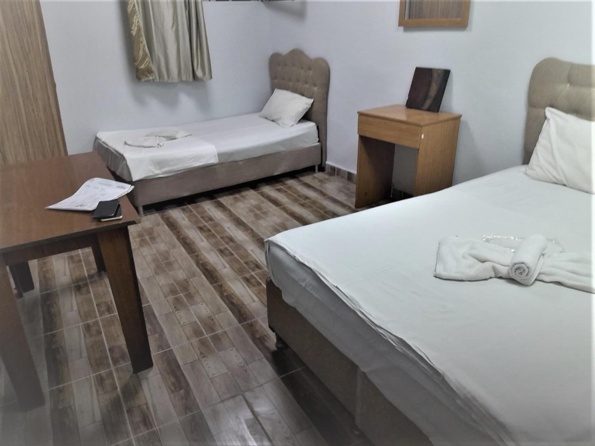 özyurt hotel istanbul Exterior foto